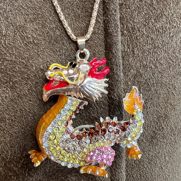 BETSEY JOHNSON Happy Dragon Necklace! - Picture 1 of 10